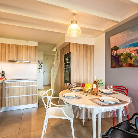 Les Marines De Gassin-17 By Interhome Daire